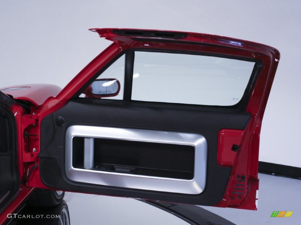 2005 Ford GT Standard GT Model Ebony Black Door Panel Photo #57131056