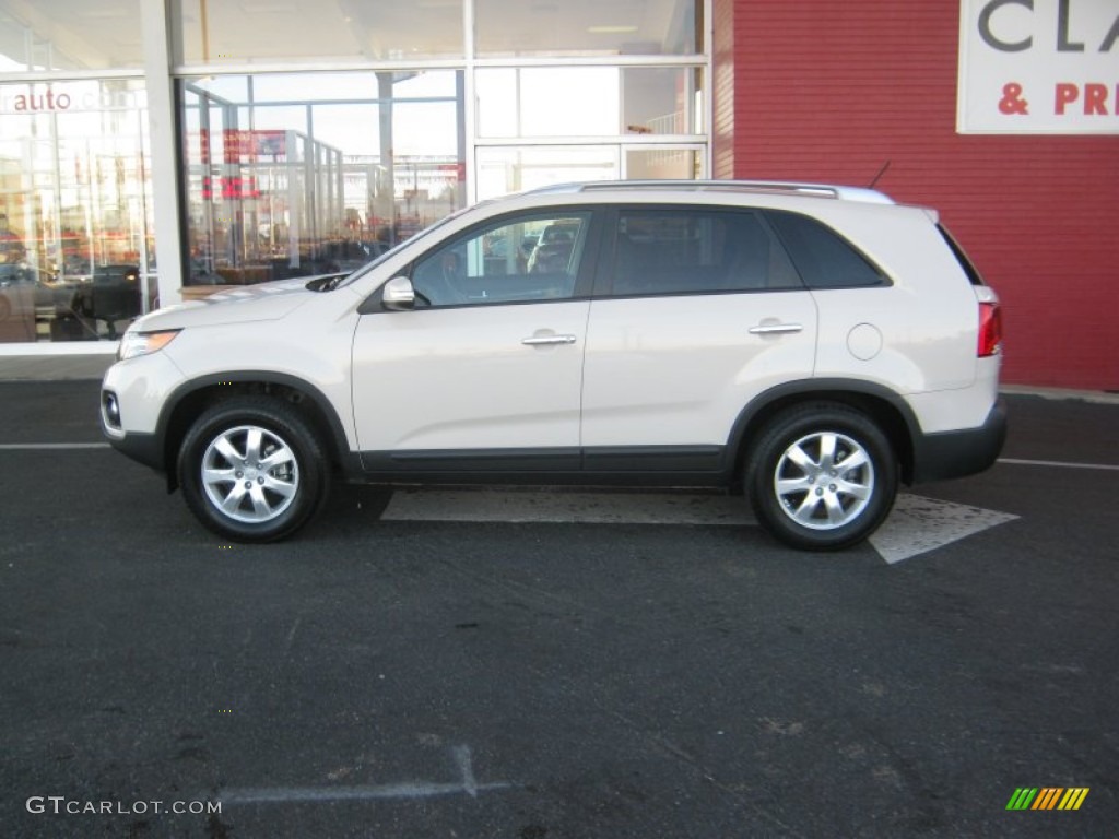 2011 Sorento LX - White Sand Beige / Beige photo #2