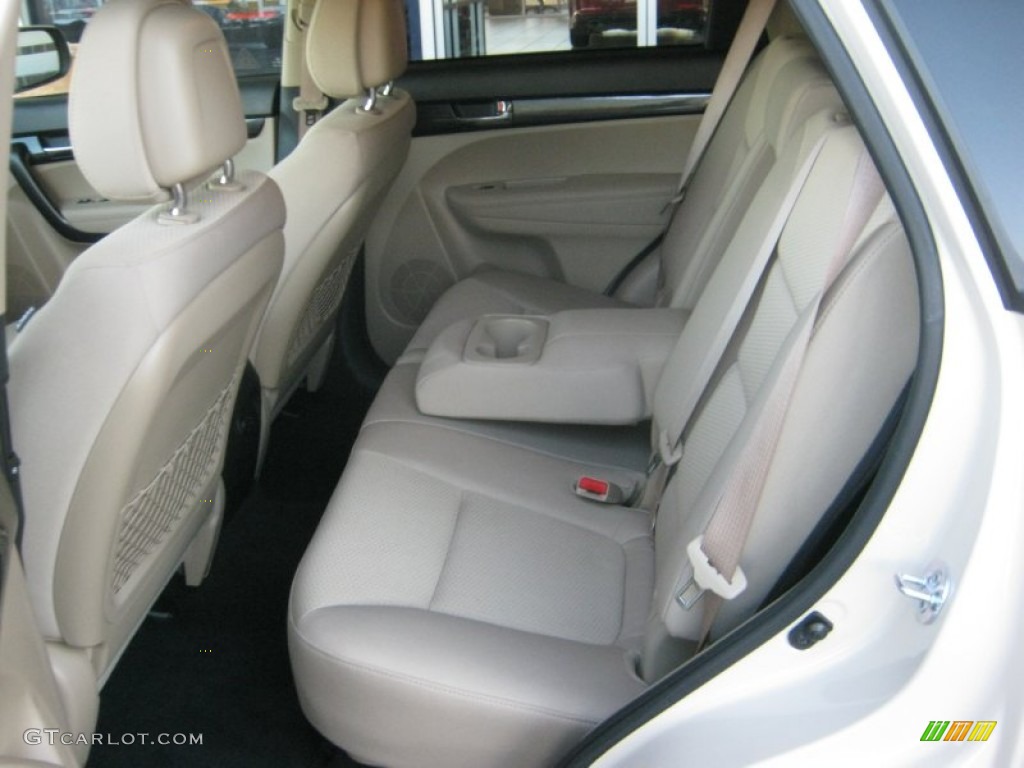 2011 Sorento LX - White Sand Beige / Beige photo #13