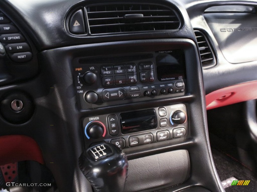 2004 Chevrolet Corvette Z06 Controls Photo #57134962