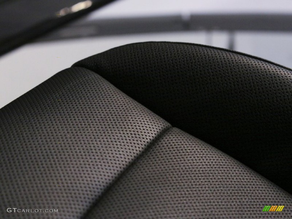 Porsche Perforated Leather Seating 2010 Porsche Panamera S Parts
