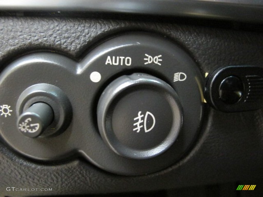 2004 SSR  - Slingshot Yellow / Ebony photo #32