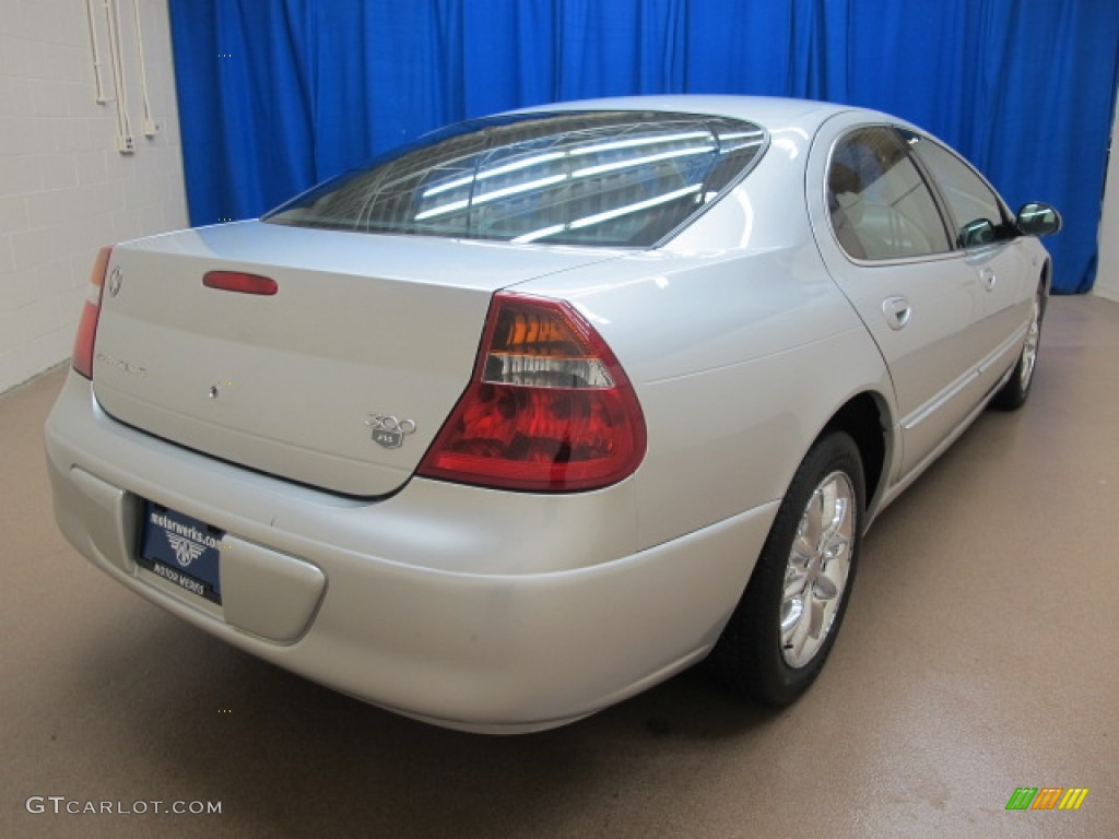 2003 300 M Sedan - Bright Silver Metallic / Dark Slate Gray photo #9