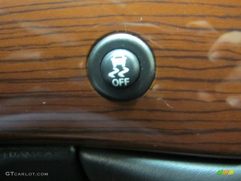 2003 300 M Sedan - Bright Silver Metallic / Dark Slate Gray photo #38