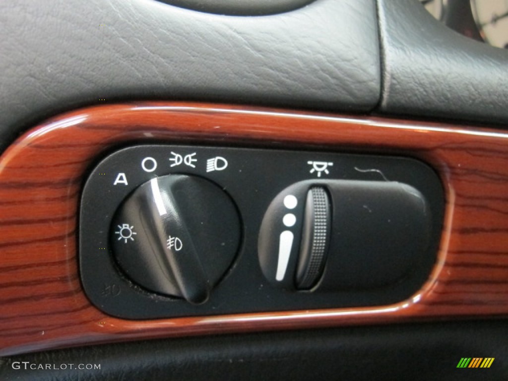 2003 Chrysler 300 M Sedan Controls Photo #57147649