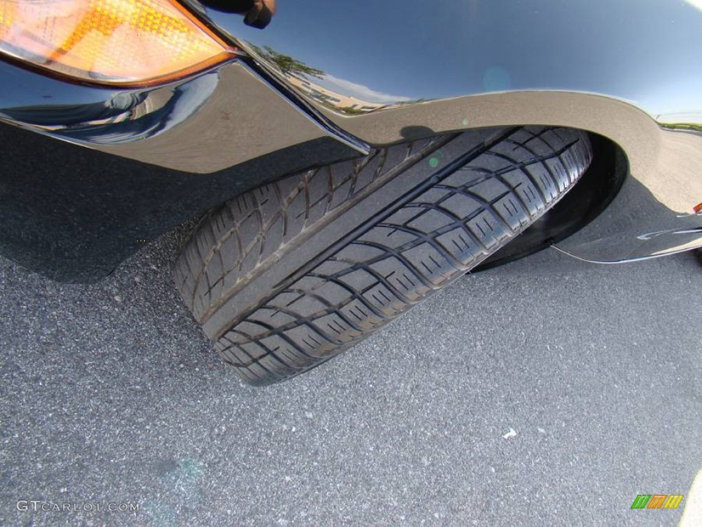 2003 Z4 2.5i Roadster - Jet Black / Beige photo #10
