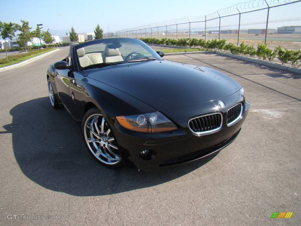 2003 Z4 2.5i Roadster - Jet Black / Beige photo #32