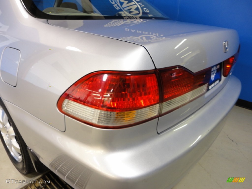 2002 Accord EX Sedan - Satin Silver Metallic / Quartz Gray photo #24