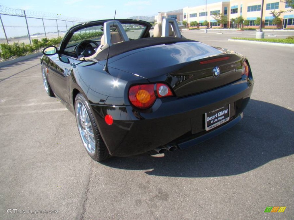 2003 Z4 2.5i Roadster - Jet Black / Beige photo #37
