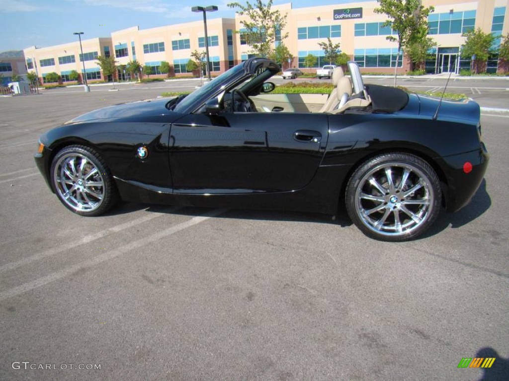 2003 Z4 2.5i Roadster - Jet Black / Beige photo #39