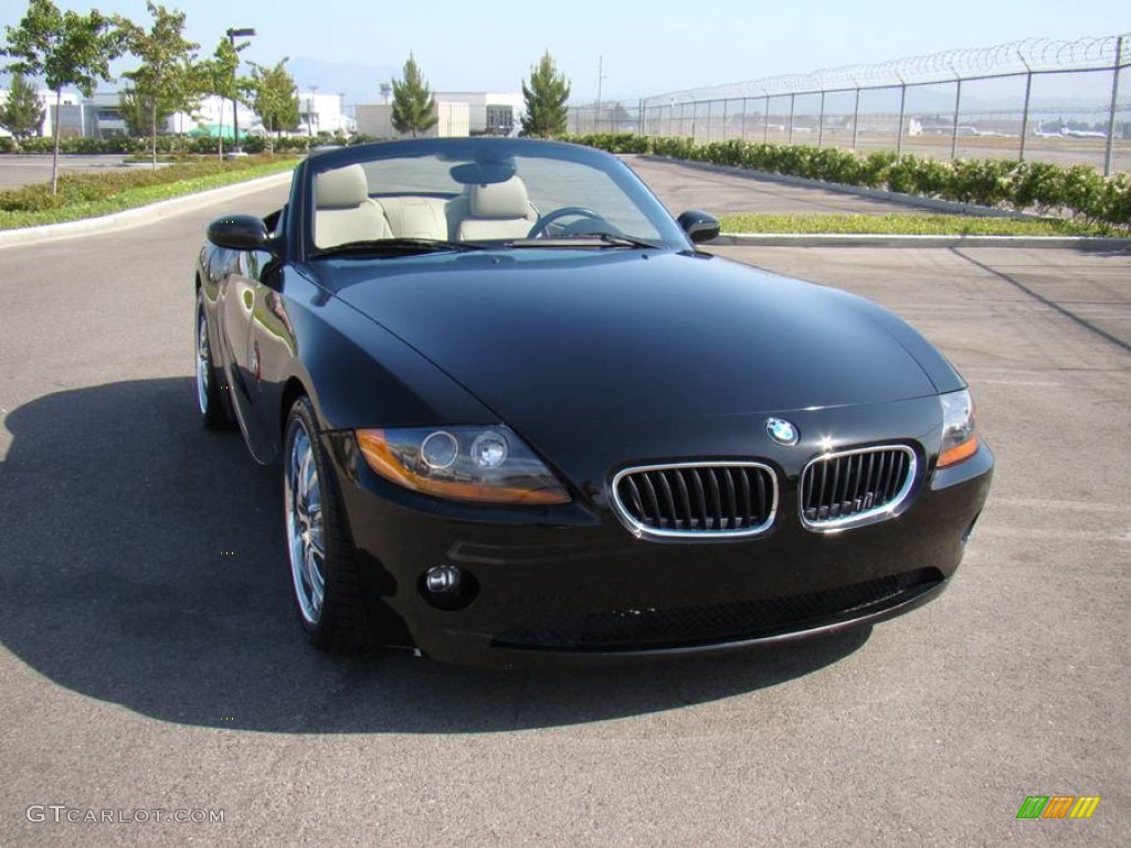 2003 Z4 2.5i Roadster - Jet Black / Beige photo #44