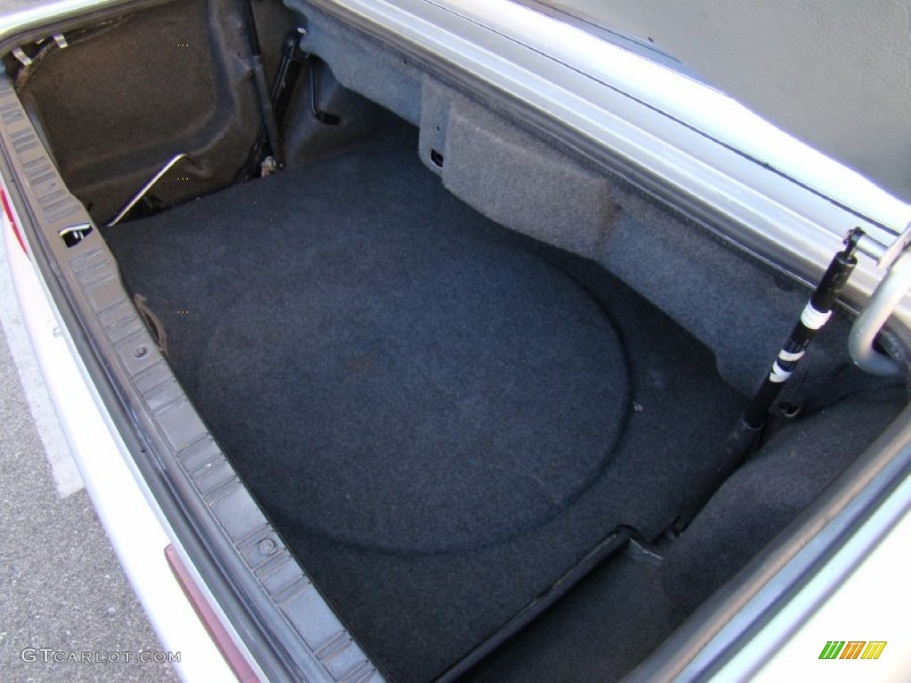 1991 BMW 3 Series 325i M Technic Convertible Trunk Photos