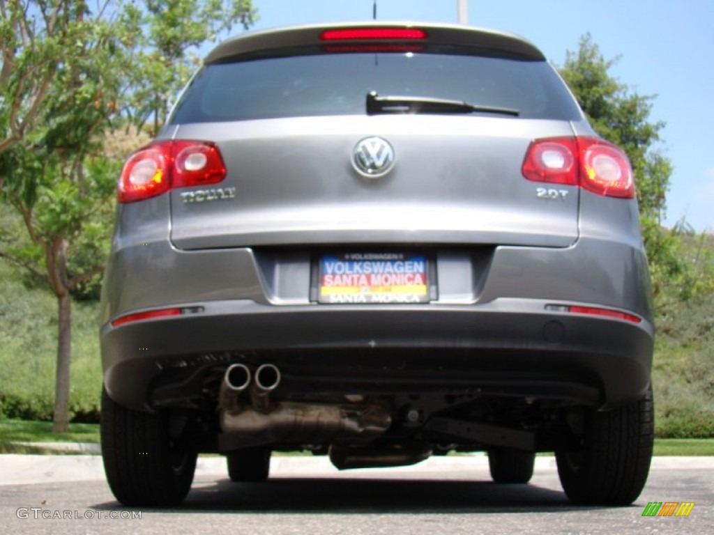 2010 Tiguan S - Alpine Grey Metallic / Charcoal photo #24