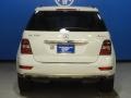 Arctic White - ML 350 4Matic Photo No. 8