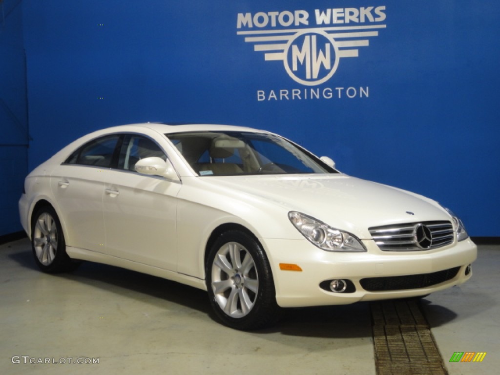 Diamond White Metallic Mercedes-Benz CLS