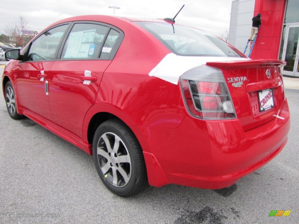 2012 Sentra 2.0 SR Special Edition - Red Alert / Charcoal photo #3