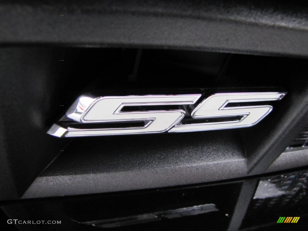 2012 Chevrolet Camaro SS Convertible Marks and Logos Photos