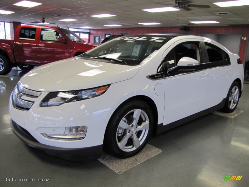 2012 Volt Hatchback - Summit White / Jet Black/Ceramic White Accents photo #3
