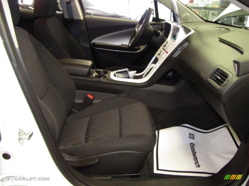 2012 Volt Hatchback - Summit White / Jet Black/Ceramic White Accents photo #11