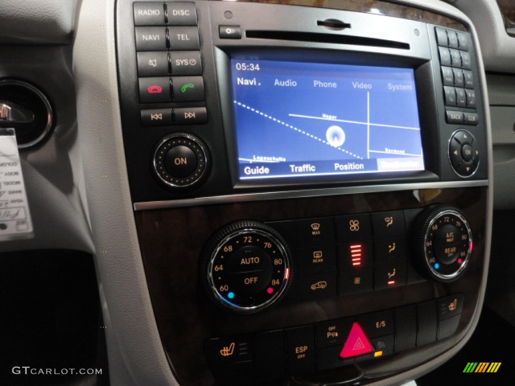 2011 Mercedes-Benz R 350 4Matic Navigation Photo #57159100