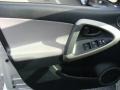 Classic Silver Metallic - RAV4 4WD Photo No. 6