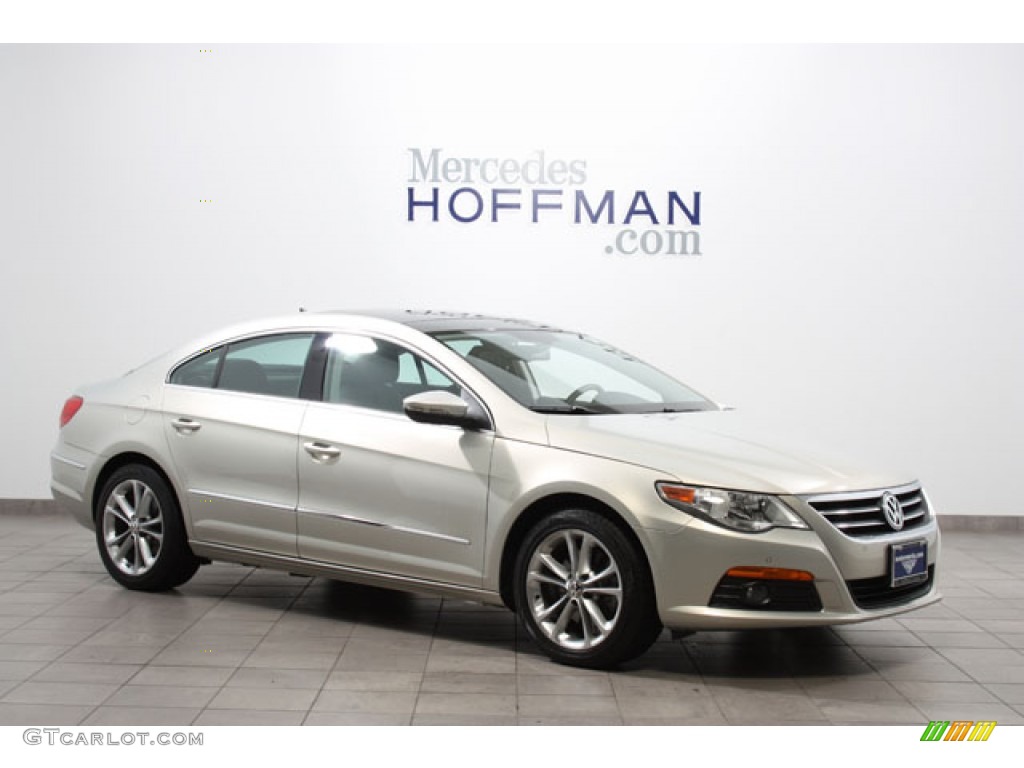 2010 CC Luxury - White Gold Metallic / Black photo #1