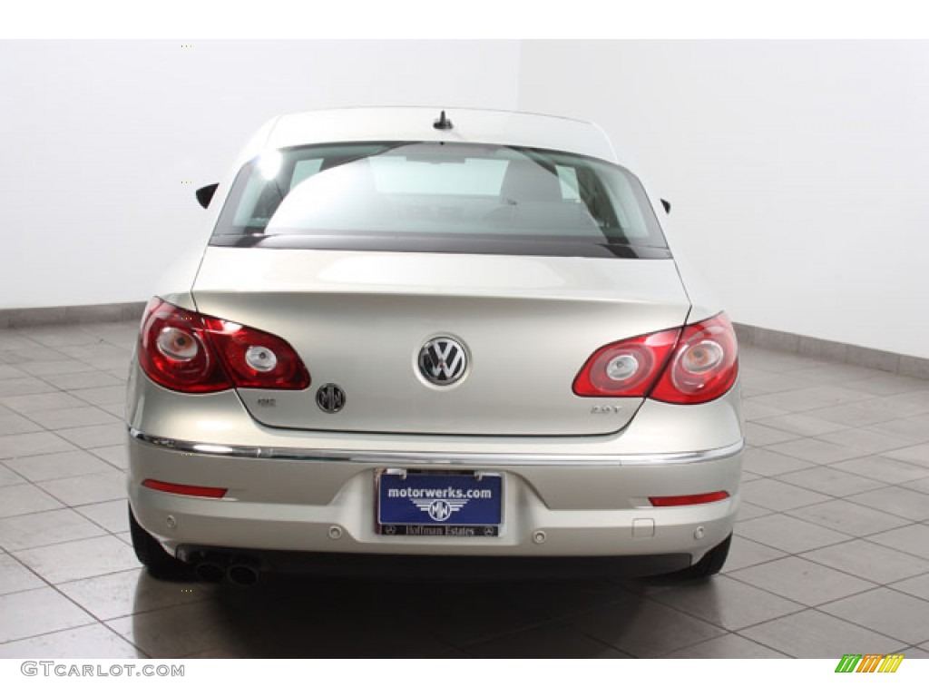 2010 CC Luxury - White Gold Metallic / Black photo #4