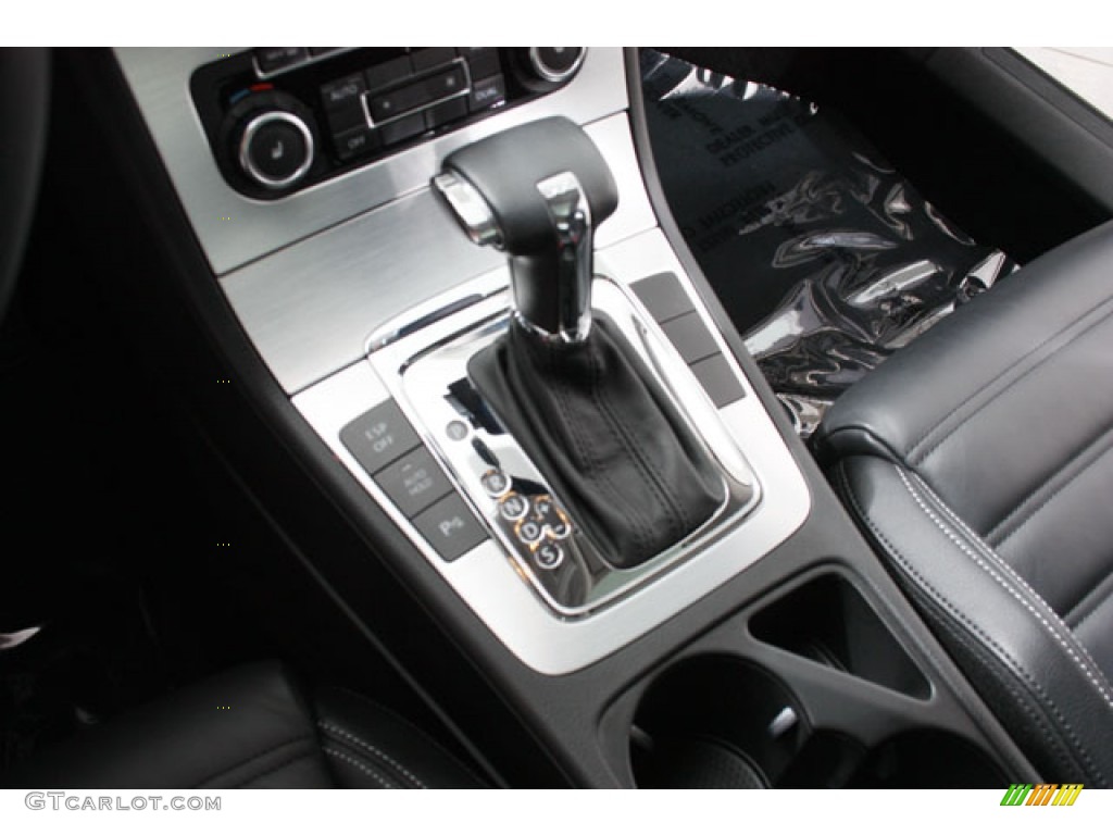 2010 CC Luxury - White Gold Metallic / Black photo #12