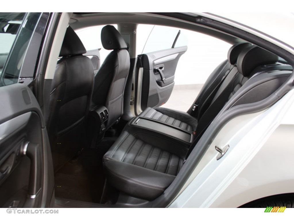 2010 CC Luxury - White Gold Metallic / Black photo #19