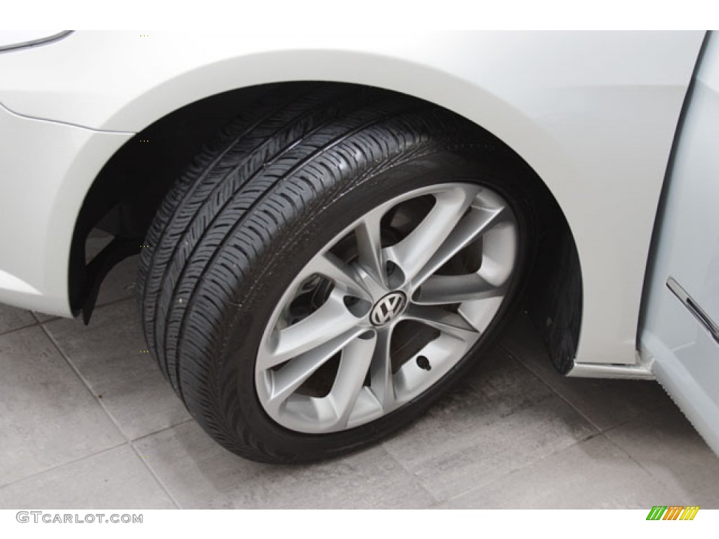 2010 CC Luxury - White Gold Metallic / Black photo #26