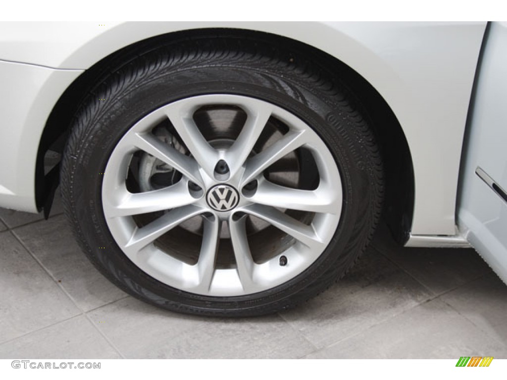 2010 CC Luxury - White Gold Metallic / Black photo #27