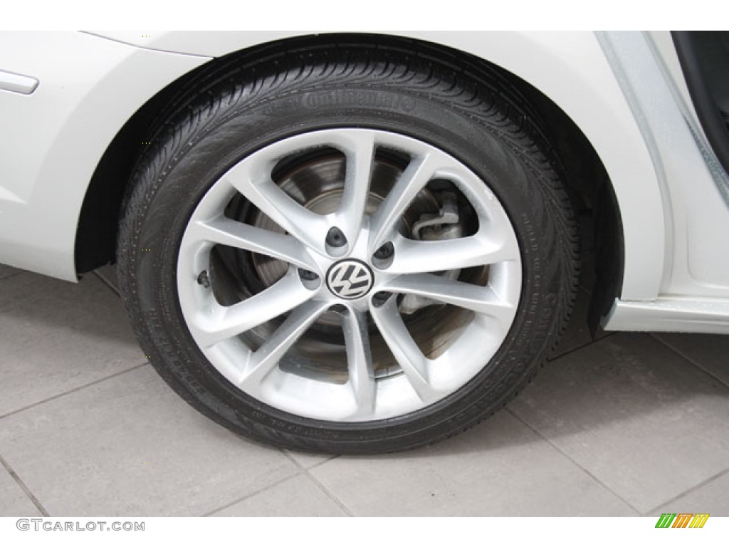 2010 CC Luxury - White Gold Metallic / Black photo #29