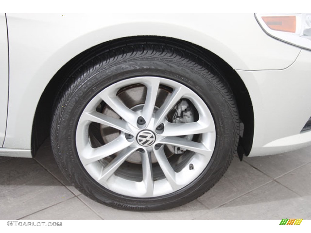 2010 CC Luxury - White Gold Metallic / Black photo #30