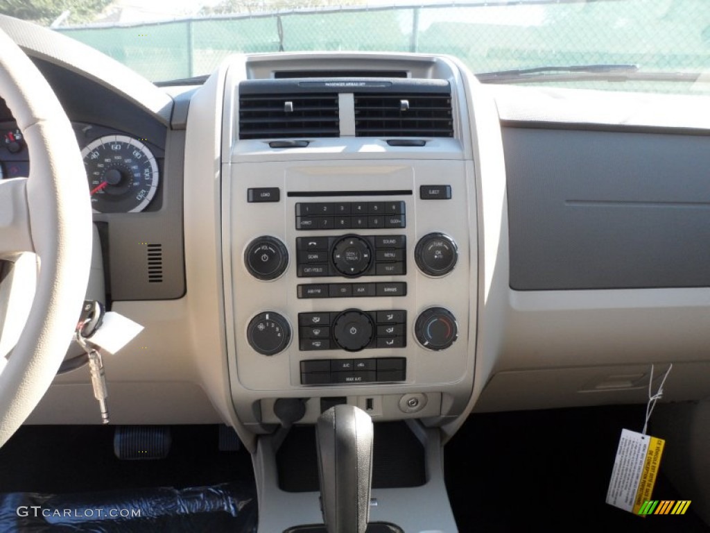 2012 Ford Escape XLT V6 Controls Photo #57168646