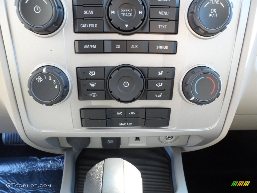 2012 Ford Escape XLT V6 Controls Photo #57168671