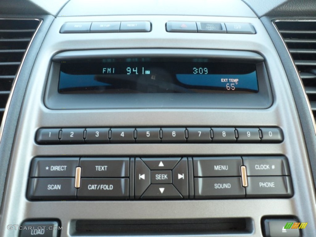 2012 Ford Taurus SE Controls Photo #57170743