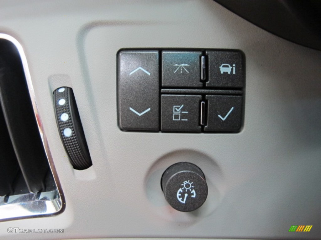 2009 CTS 4 AWD Sedan - White Diamond Tri-Coat / Light Titanium/Ebony photo #41
