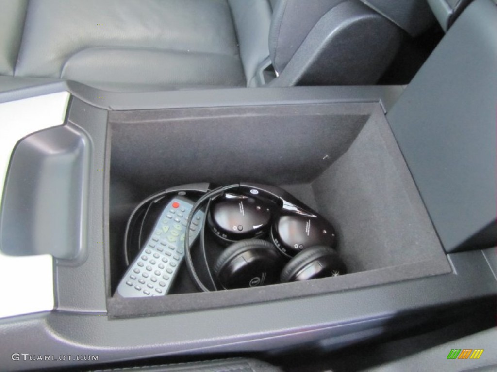 2008 Audi Q7 4.2 Premium quattro Headphones Photo #57175364