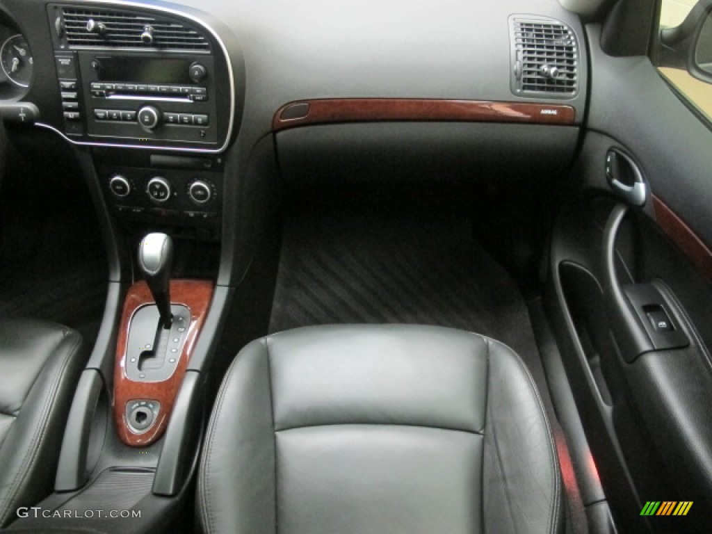 2010 9-3 2.0T Sport Sedan - Glacier Silver Metallic / Black photo #28