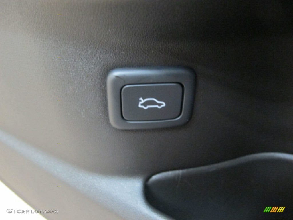 2010 9-3 2.0T Sport Sedan - Glacier Silver Metallic / Black photo #44