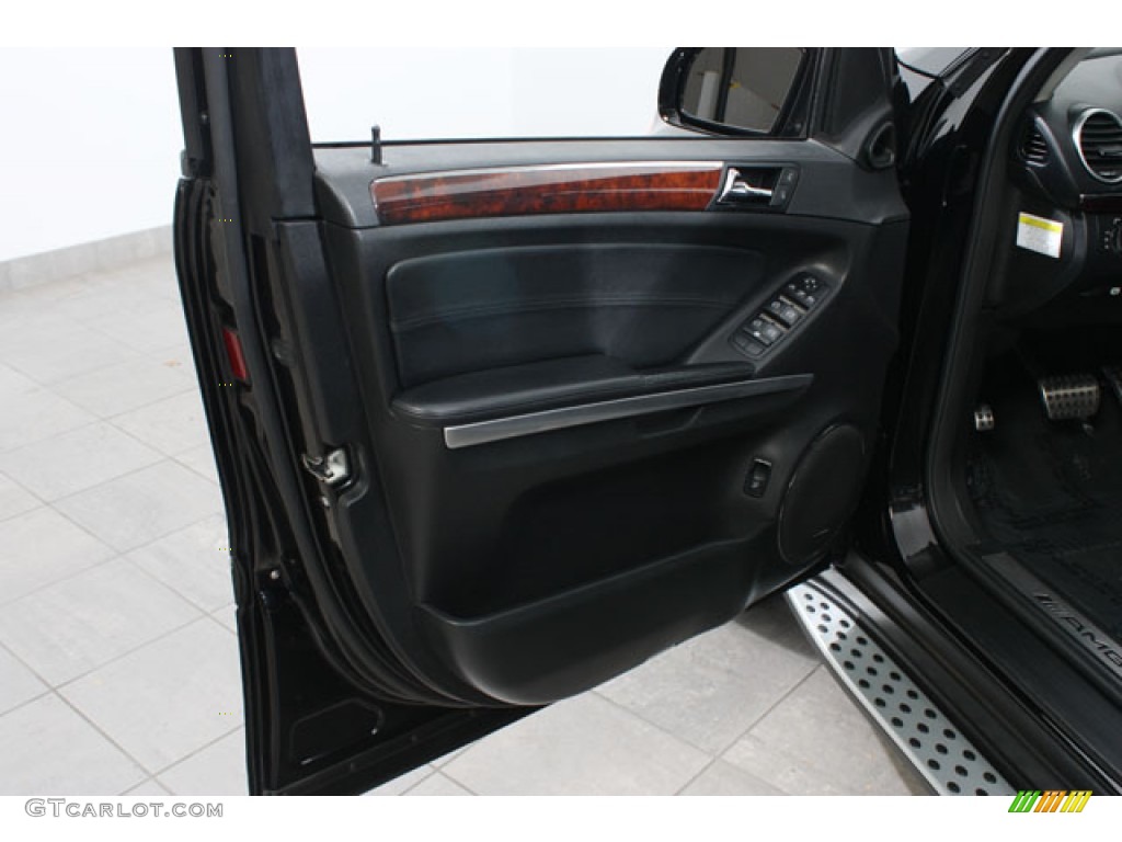 2008 Mercedes-Benz ML 63 AMG 4Matic Door Panel Photos