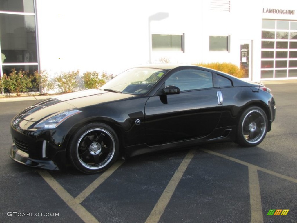 2004 350Z Touring Coupe - Super Black / Charcoal photo #15