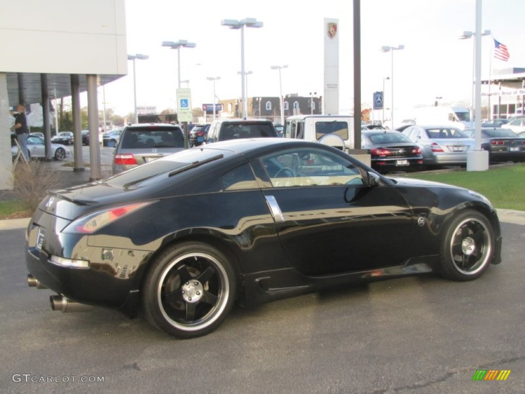 2004 Nissan 350Z Touring Coupe Custom Wheels Photos