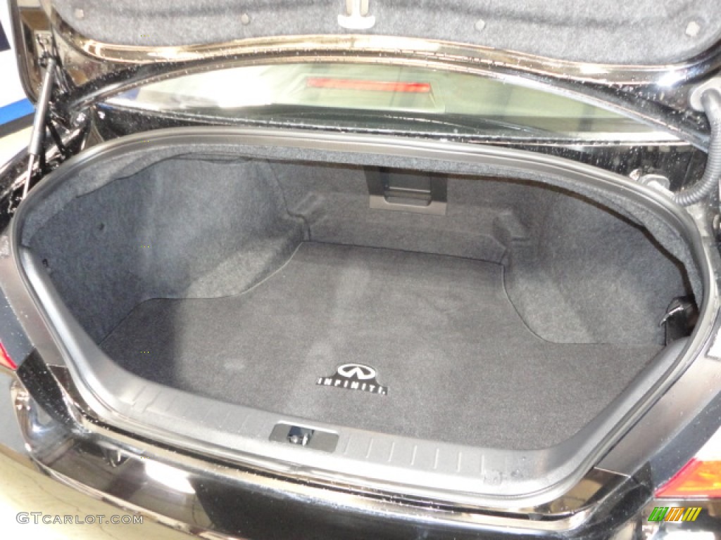 2011 Infiniti M 56x AWD Sedan Trunk Photo #57184142