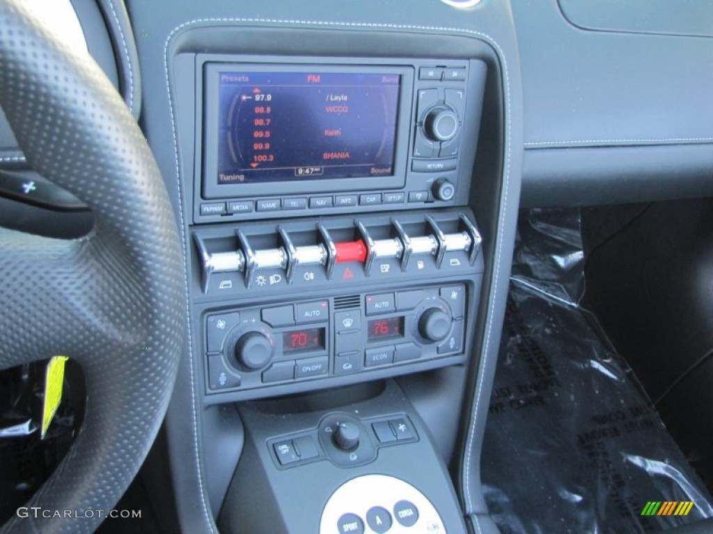 2010 Lamborghini Gallardo LP560-4 Spyder Controls Photo #57184942