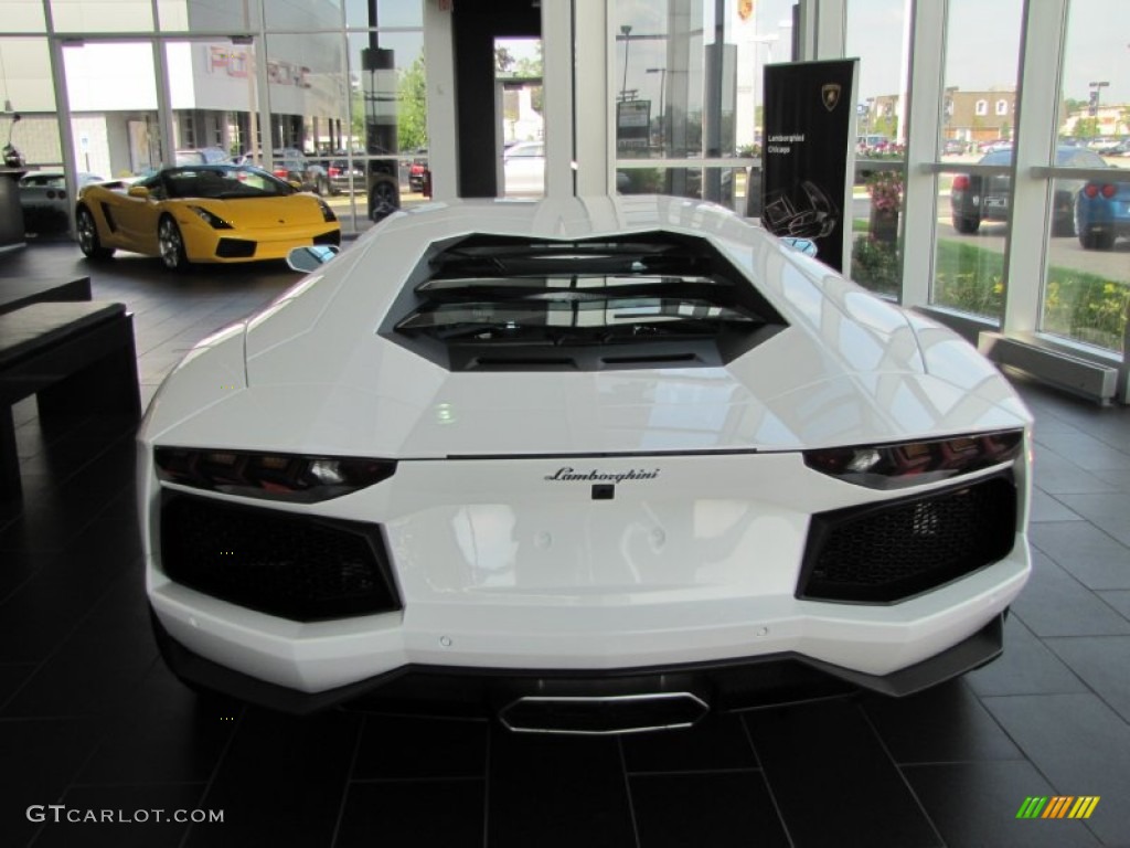 Bianco Isis 2012 Lamborghini Aventador LP 700-4 Exterior Photo #57187001