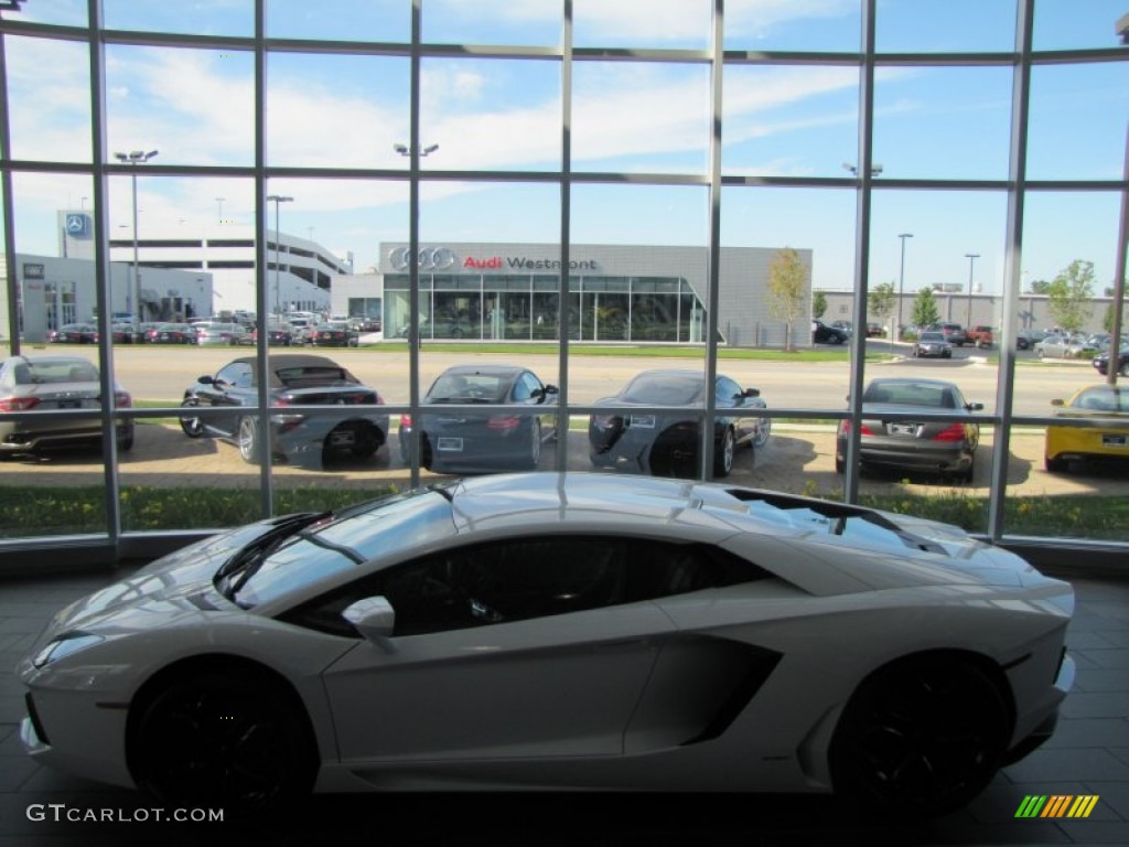 Bianco Isis 2012 Lamborghini Aventador LP 700-4 Exterior Photo #57187131