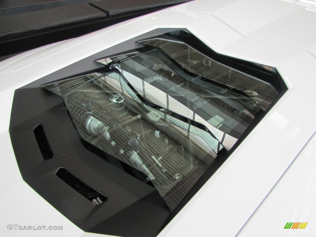 Bianco Isis 2012 Lamborghini Aventador LP 700-4 Exterior Photo #57187156