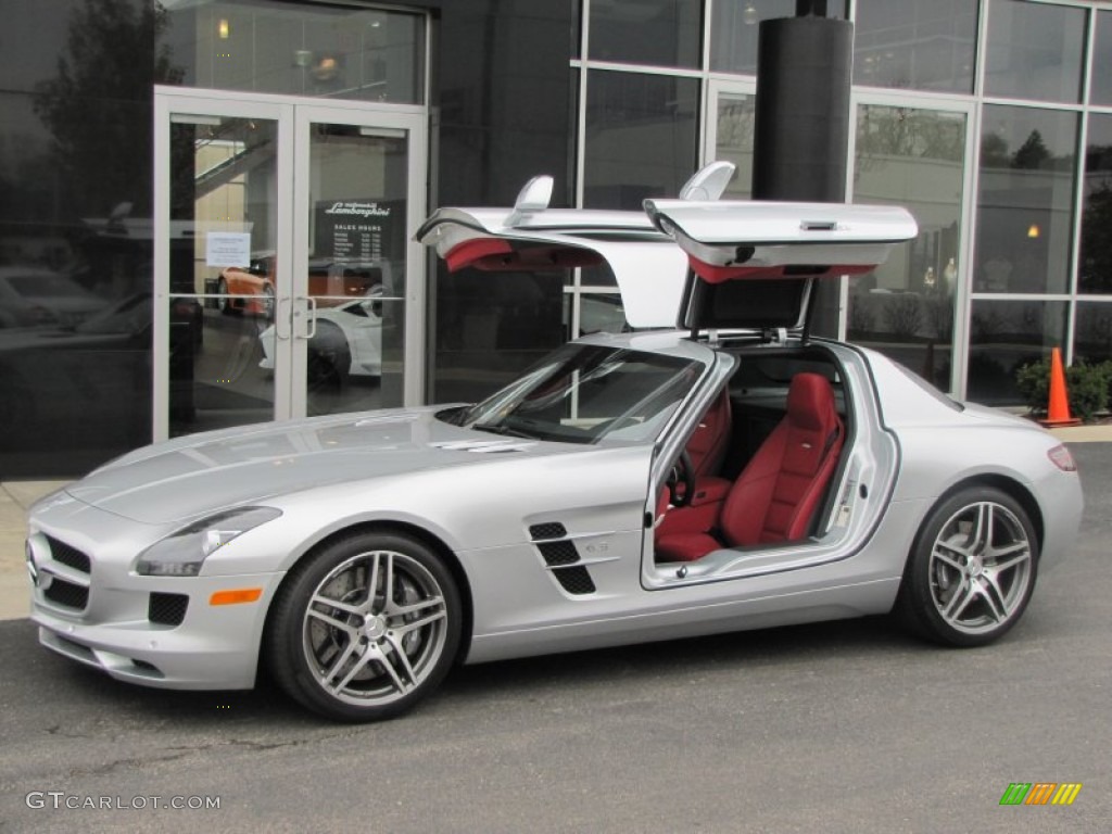 2011 SLS AMG - Iridium Silver Metallic / designo Classic Red photo #20