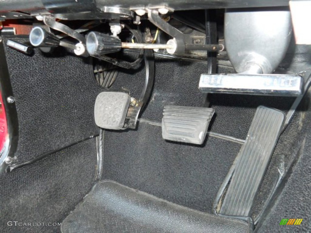 1964 Chevrolet Corvette Sting Ray Coupe Controls Photo #57191340